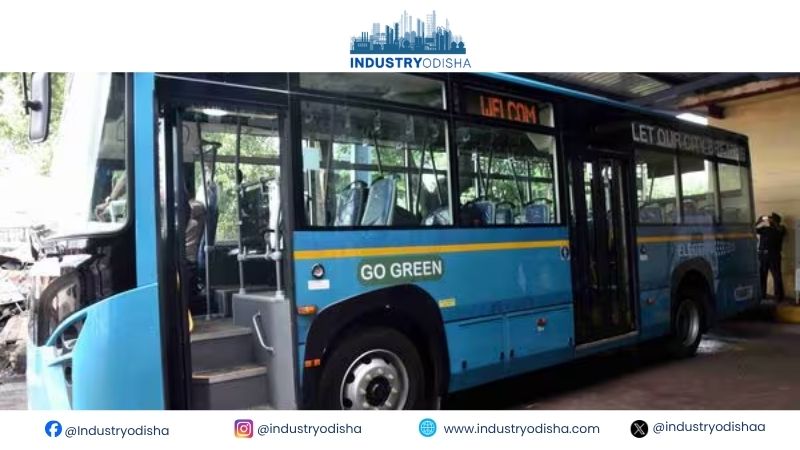 Centre weighs charging incentives alongside ₹9,852 crore e-bus, e-truck plan