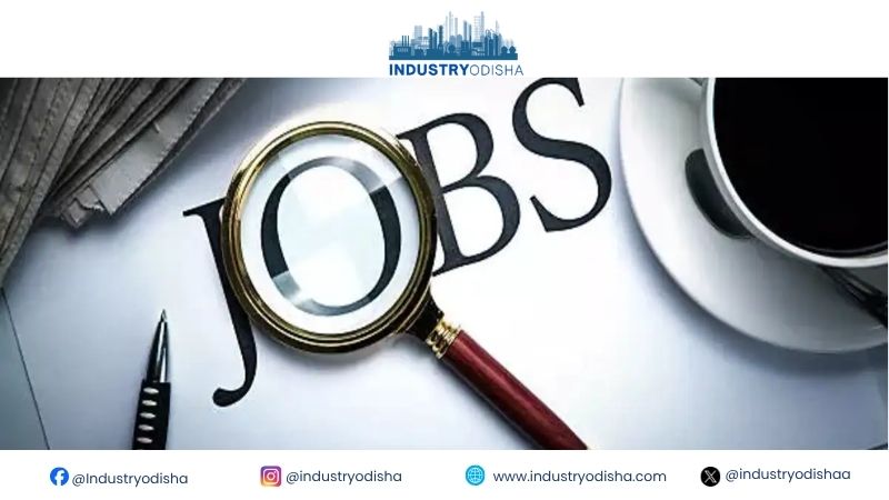 Two-Speed Job Market: AI Roles Race Ahead as Hiring Inches Up